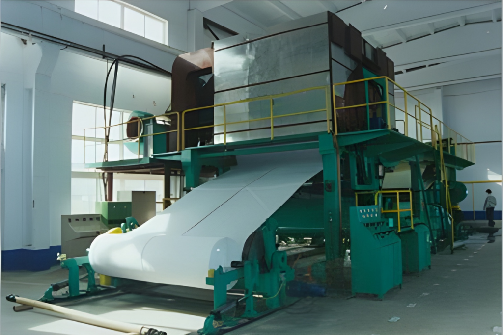 Automatic waste paper recycling plant